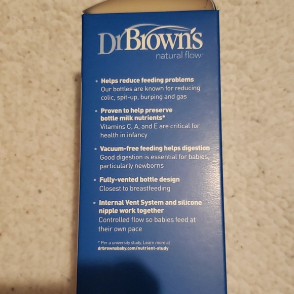 4 bottles Dr. Brown's natural flow feeding bottle - Picture 4 of 5